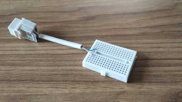 Wyciągnięcie pinów 7 i 8 ze złącza mikrofonowego na płytkę prototypową